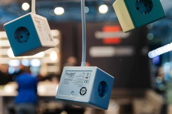 Wir bringen Power auf die OMR: mit der brennenstuhl® Charging Lounge