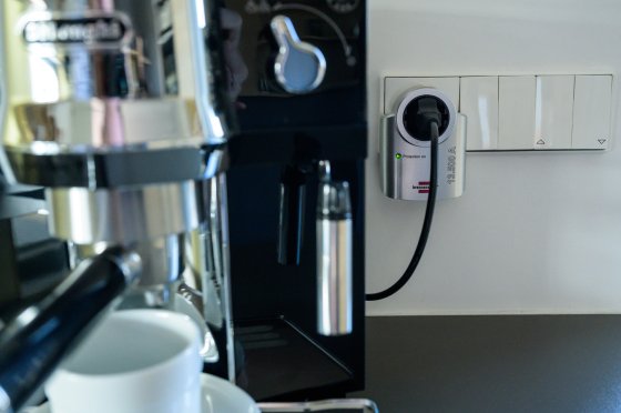 Primera-Line &Uuml;berspannungsschutzadapter 13.500A - Anwendungsbild