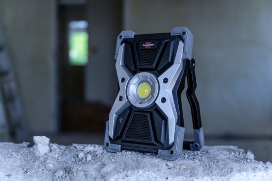 Akku LED Arbeitsstrahler RUFUS 3010 MA, 3000lm, IP65, mit Bluetooth&reg; Lautsprecher - Anwendungsbild