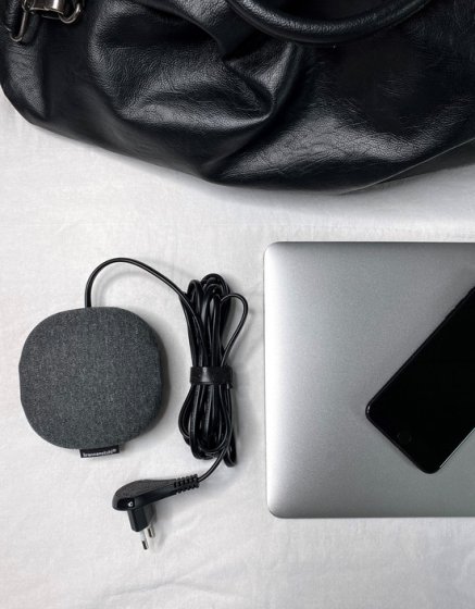brennenstuhl&reg;estilo&nbsp;Ladestation mit Textiloberfl&auml;che 1xEurosteckdose und 2xUSB-Charger schwarz/anthrazit - Anwendungsbild