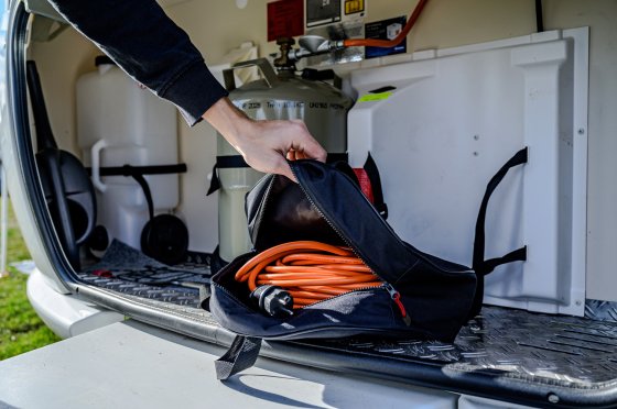 Transport- und Aufbewahrungstasche f&uuml;r Verl&auml;ngerungskabel - Anwendungsbild