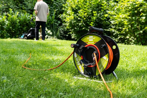 Garant G Bretec IP44 Gartenkabeltrommel 38 + 2m AT-N05V3V3-F3G1,5  - Anwendungsbild