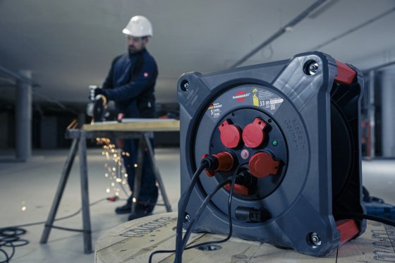  - The brennenstuhl® 5-way socket insert