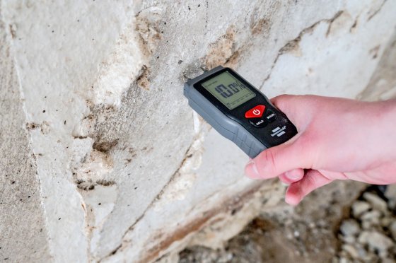 Feuchtigkeitsmessger&auml;t FM-01 - Anwendungsbild