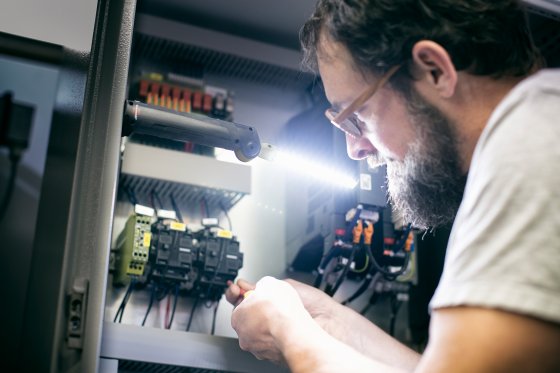 Akku LED Handleuchte SANSA 401 A, 400lm - Anwendungsbild