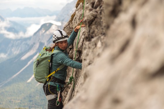 LuxPremium LED Akku Sensor Kopflampe SL 401 AF, IP44, 400lm - Anwendungsbild