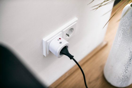 brennenstuhl®Connect WiFi Steckdose WA 3600 XS02, weiß, IP20 - Anwendungsbild