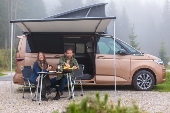 LED Akku Camping Lampe CAL 1 AC 350lm, IP44 - Anwendungsbild