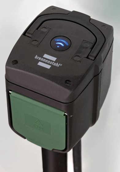 brennenstuhl&reg;Connect WiFi Gartensteckdose mit Erdspie&szlig; CS und Montageplatte IP44 2-fach 3m H07RN-F3G1,5 - Produktansicht